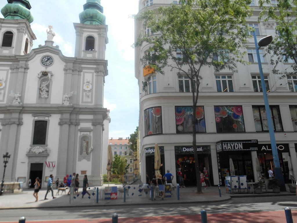 Ayuhuda City Home Vídeň Pokoj fotografie